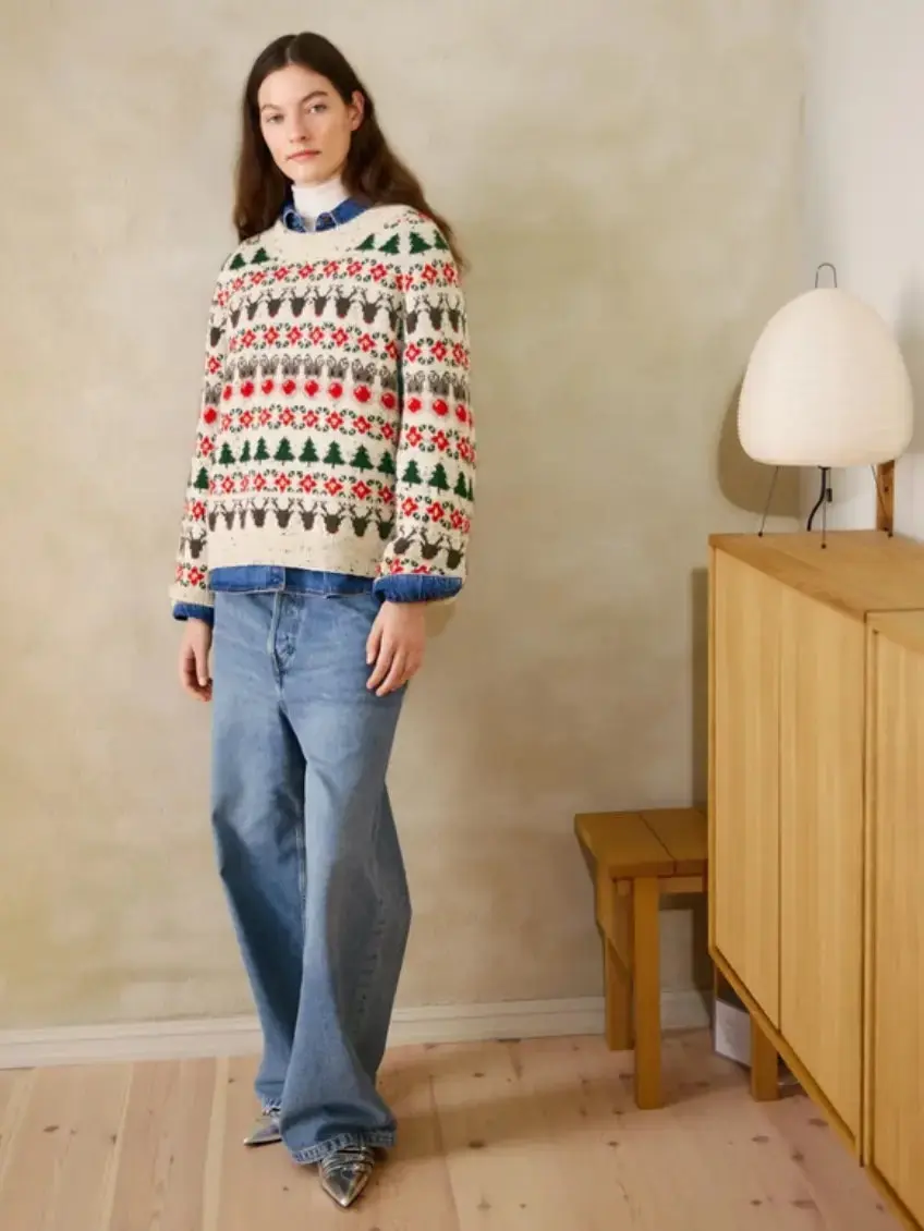 Christmas Sweater pattern Sandnes Garn - Treasure Modern Knitting