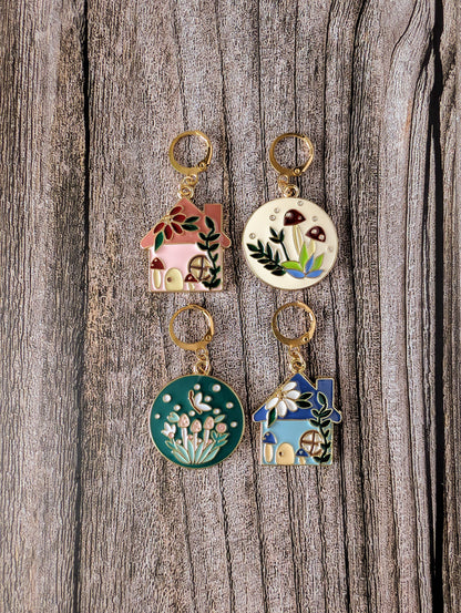 Hello Kim - Kim Chui - In the undergrowth - Movable stitch markers