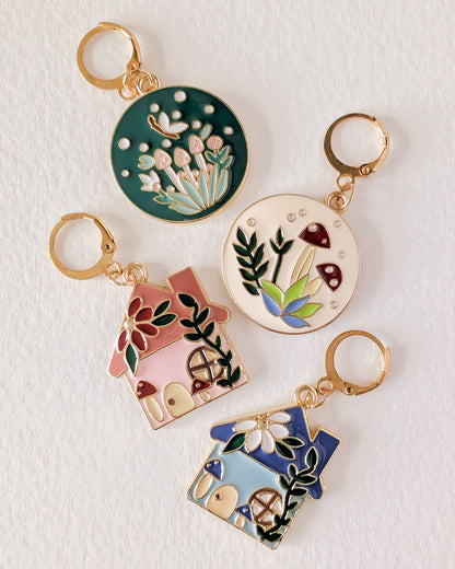Hello Kim - Kim Chui - In the undergrowth - Movable stitch markers