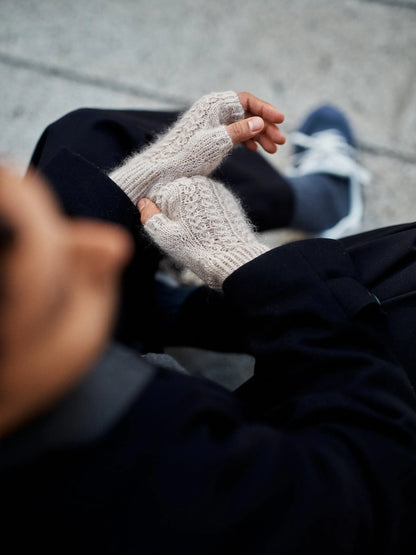 Foundations: 20 Knitted Accessories - Sari Nordlund