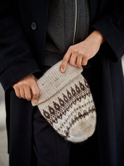 Foundations: 20 Knitted Accessories - Sari Nordlund