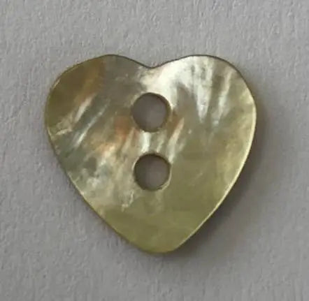 Heart-shaped natural agoya button NEMARK