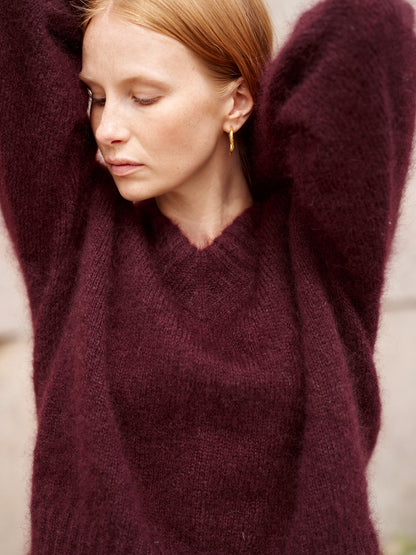 Nordic Chic: Knitting a Modern Wardrobe - Leeni Hoimela PRE-ORDER
