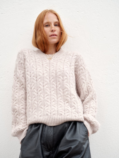 Nordic Chic: Knitting a Modern Wardrobe - Leeni Hoimela PRE-ORDER