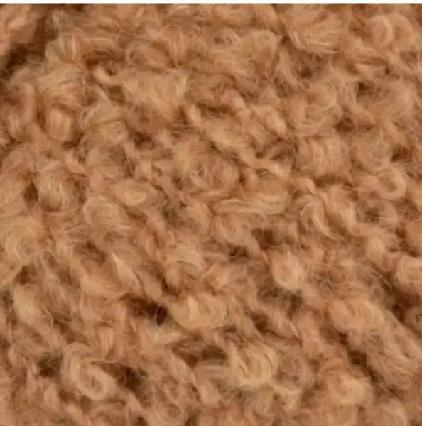 PetiteKnit Teddy Clutch yarn kit - small version in Gepard Teddy Dear - Treasure Modern Knitting