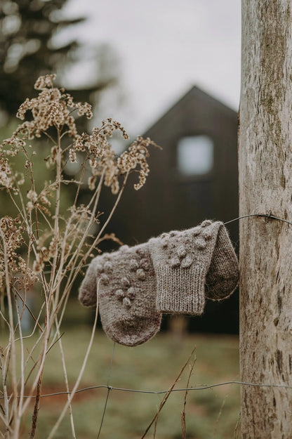 Season of Stitches - Justyna Lorkowska - Laine  PRE-ORDER Laine