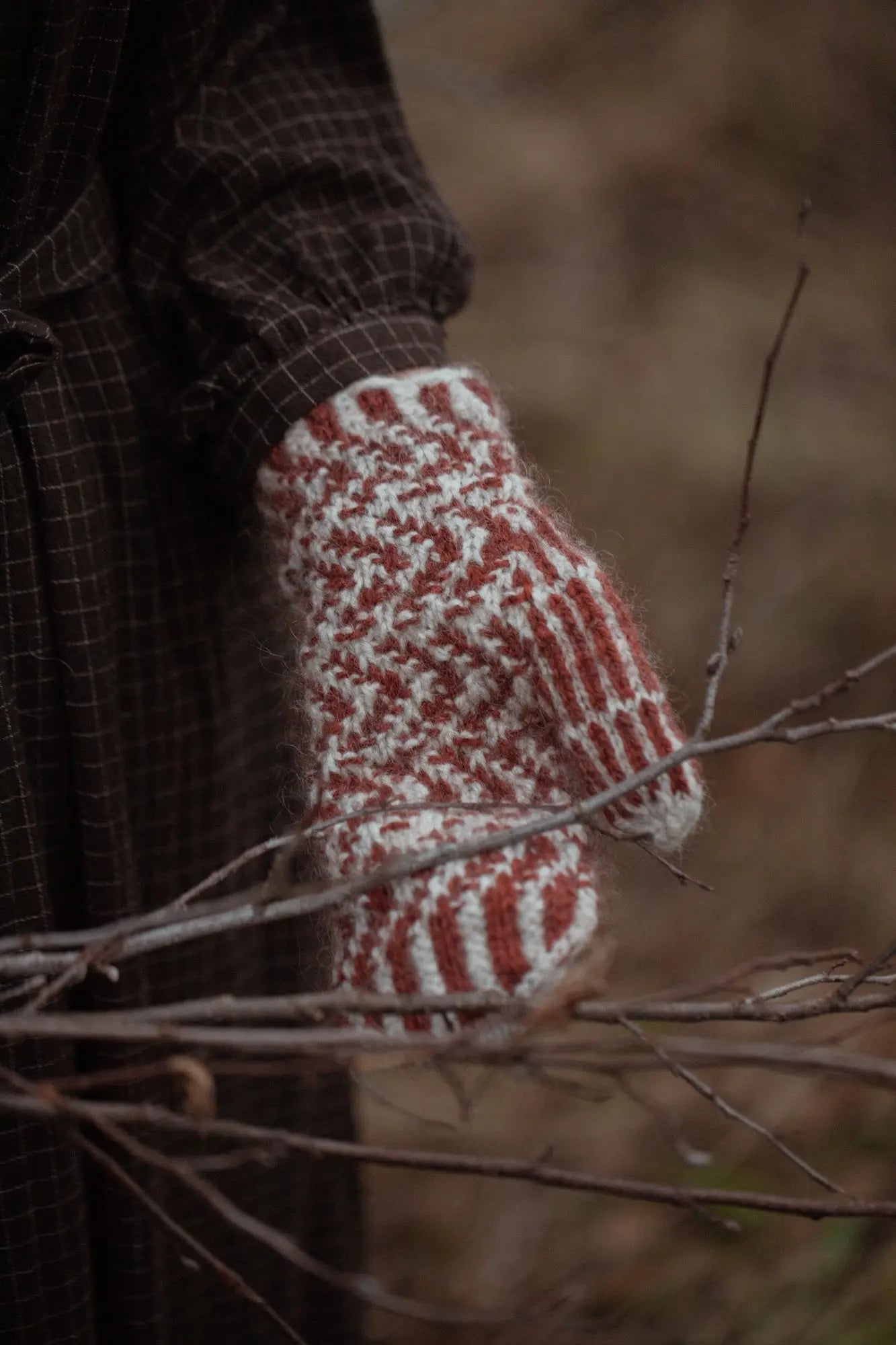 The Island and the Forest: A Knitted Correspondence by Erika Åberg & Lotta H. Löthgren PRE-ORDER Laine