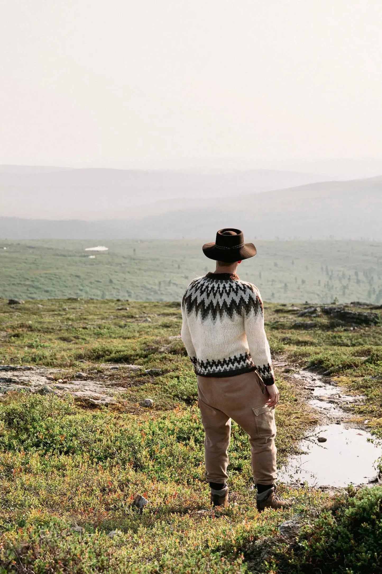 Unfolding Landscapes - Ronja Hakalehto – 17 Knits for the Road Laine