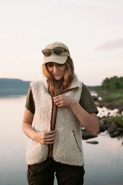 Unfolding Landscapes - Ronja Hakalehto – 17 Knits for the Road Laine