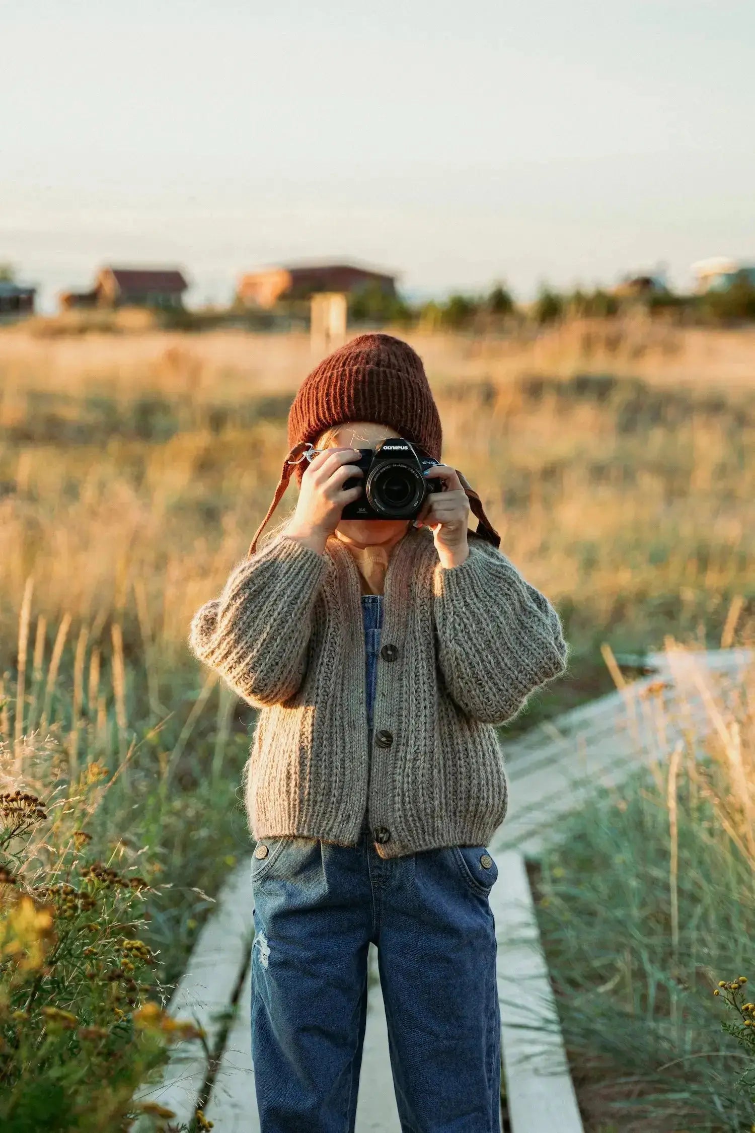 Unfolding Landscapes - Ronja Hakalehto – 17 Knits for the Road Laine