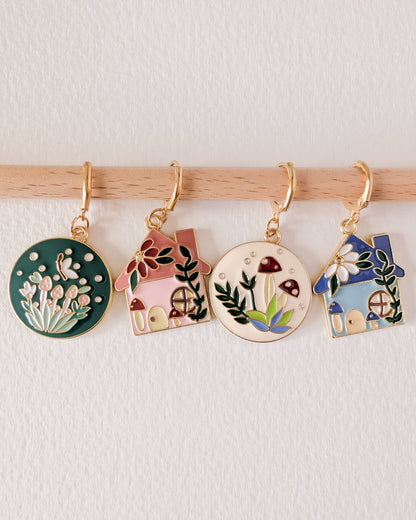 Hello Kim - Kim Chui - In the undergrowth - Movable stitch markers