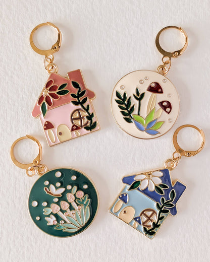 Hello Kim - Kim Chui - In the undergrowth - Movable stitch markers